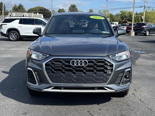 2022 Audi Q5 45 S line Premium