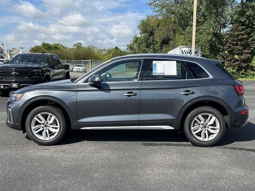 2022 Audi Q5 45 S line Premium