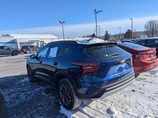 2024 Chevrolet Trax LT