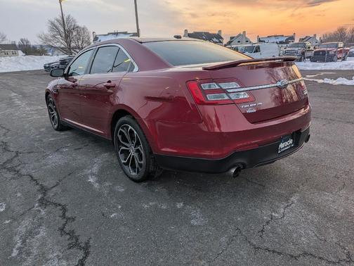 2016 Ford Taurus SHO