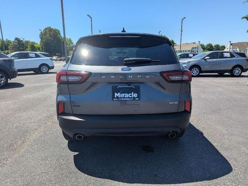 Carbonized Gray Metallic 2025 Ford Escape ST-Line Select