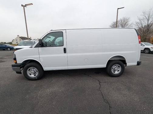 2025 Chevrolet Express 3500 RWD 3500 Regular Wheelbase WT