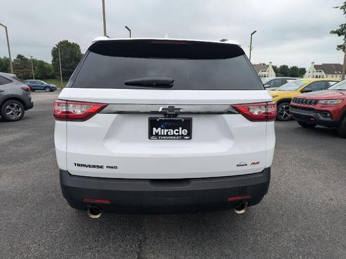 Summit White 2021 Chevrolet Traverse RS