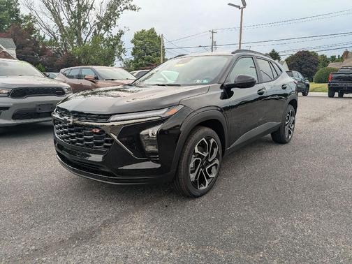 Mosaic Black Metallic 2026 Chevrolet Trax FWD 2RS