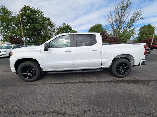Summit White 2026 Chevrolet Silverado 1500 RST