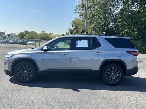 2023 Chevrolet Traverse RS