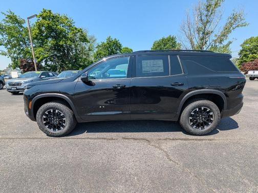 Mosaic Black Metallic 2026 Chevrolet Traverse AWD Z71