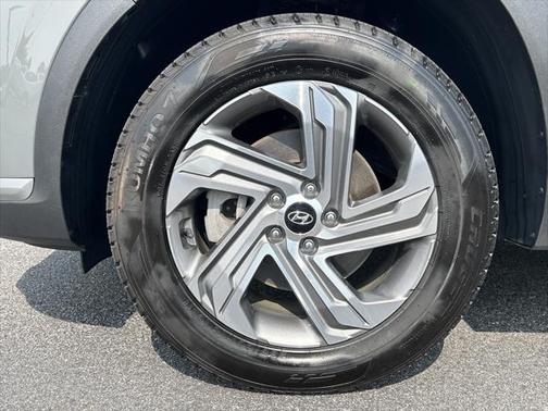 2022 Hyundai SANTA FE SE