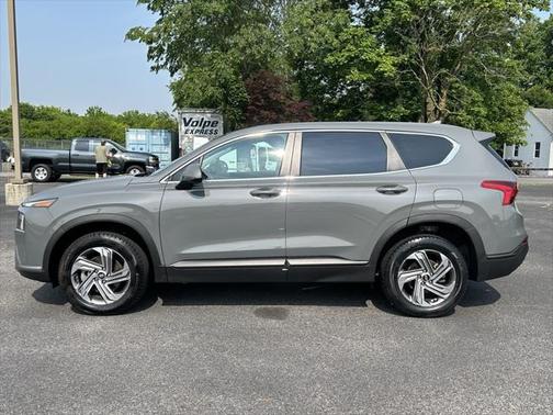 2022 Hyundai SANTA FE SE