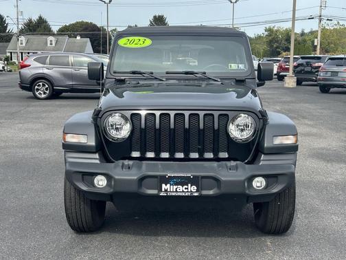 2023 Jeep Wrangler Sport