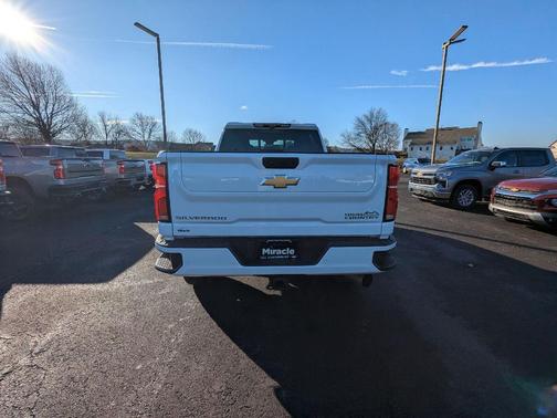 2024 Chevrolet Silverado 3500 High Country