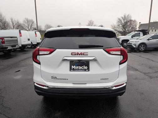 2022 GMC Terrain SLT