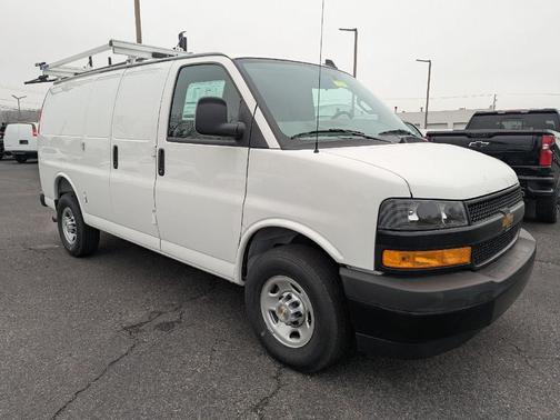 2025 Chevrolet Express 2500 RWD 2500 Regular Wheelbase WT