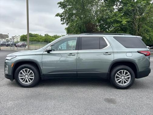 2022 Chevrolet Traverse LT Cloth