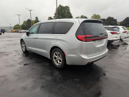 Silver Mist Clearcoat 2024 Chrysler Pacifica Limited