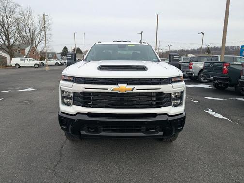 2026 Chevrolet Silverado 2500 Custom