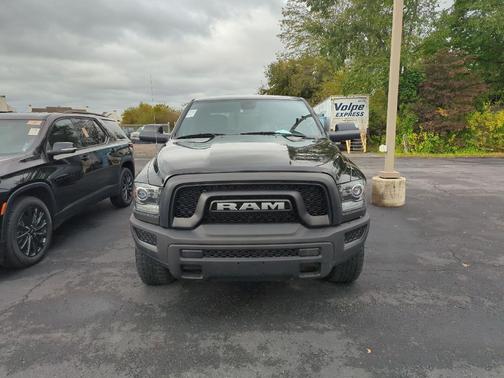 2023 RAM 1500 Classic Warlock Crew Cab 4x4 5'7' Box