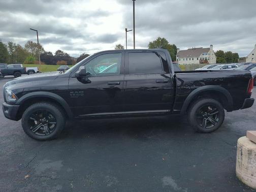 2023 RAM 1500 Classic Warlock Crew Cab 4x4 5'7' Box
