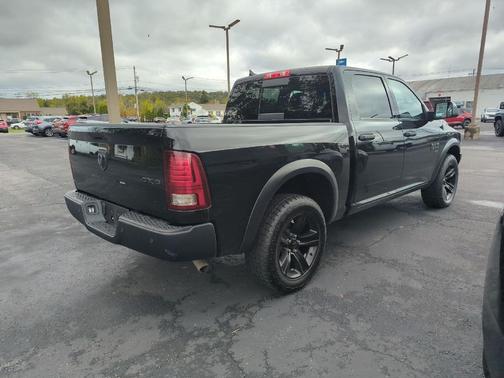 2023 RAM 1500 Classic Warlock Crew Cab 4x4 5'7' Box