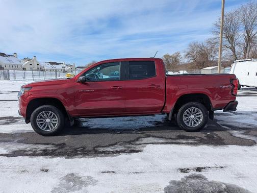 2024 Chevrolet Colorado LT