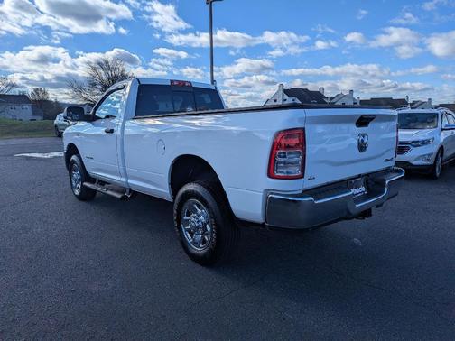 2022 RAM 2500 Tradesman Regular Cab 4x4 8' Box