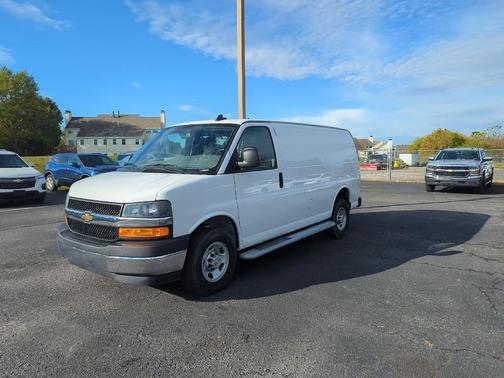 2024 Chevrolet Express 2500 RWD 2500 Regular Wheelbase WT