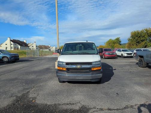 2024 Chevrolet Express 2500 RWD 2500 Regular Wheelbase WT