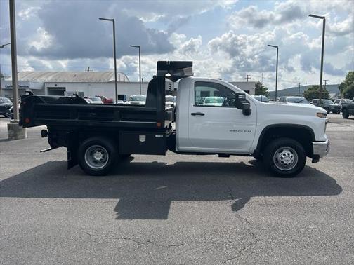 2025 Chevrolet Silverado 3500 WT