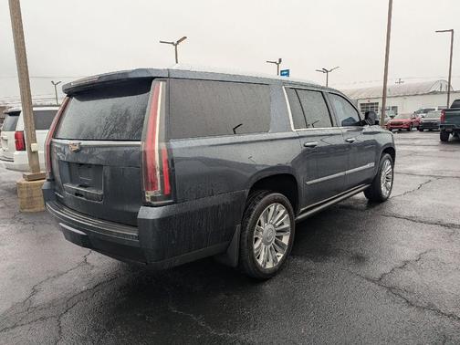 2019 Cadillac Escalade ESV Platinum