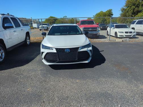 2022 Toyota Avalon Hybrid XSE