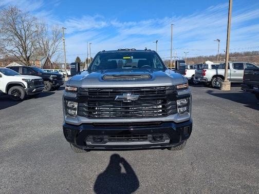 2026 Chevrolet Silverado 2500 Custom