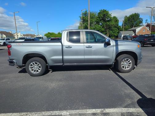 Sterling Gray Metallic 2023 Chevrolet Silverado 1500 LT