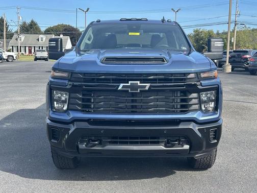 2026 Chevrolet Silverado 2500 Custom