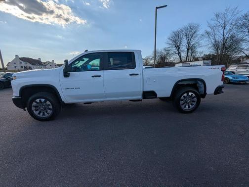 2026 Chevrolet Silverado 2500 Custom
