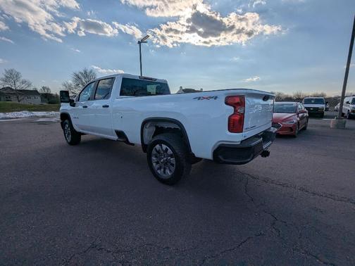 2026 Chevrolet Silverado 2500 Custom