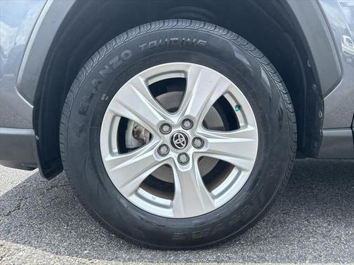 2021 Toyota RAV4 Hybrid LE