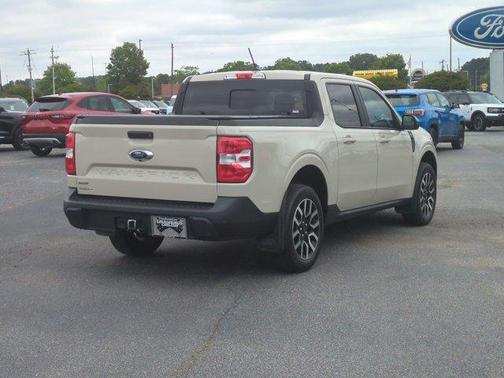 Terrain 2024 Ford Maverick Lariat