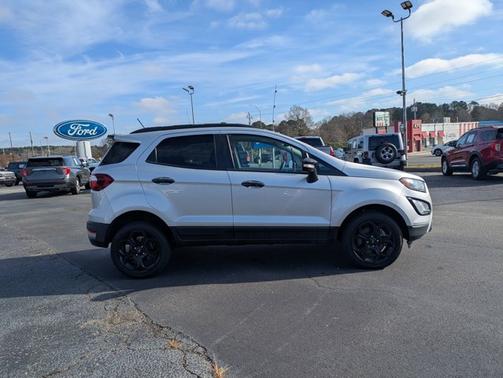 2022 Ford EcoSport SES