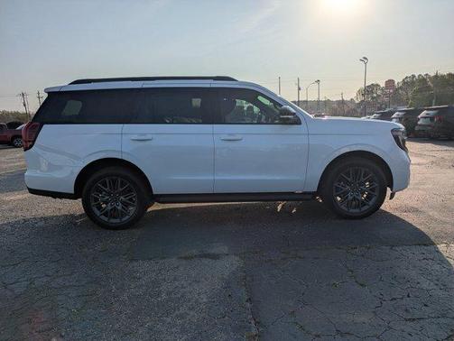 White Metallic 2026 Ford Expedition Platinum