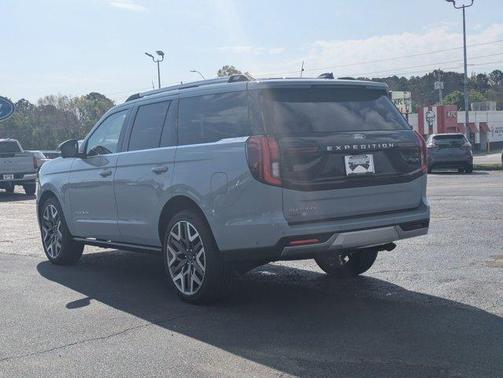 Gray Metallic 2025 Ford Expedition Platinum