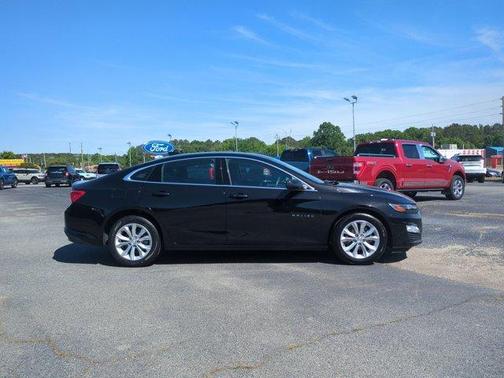Mosaic Black Metallic 2024 Chevrolet Malibu LT