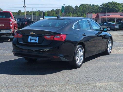Mosaic Black Metallic 2024 Chevrolet Malibu LT