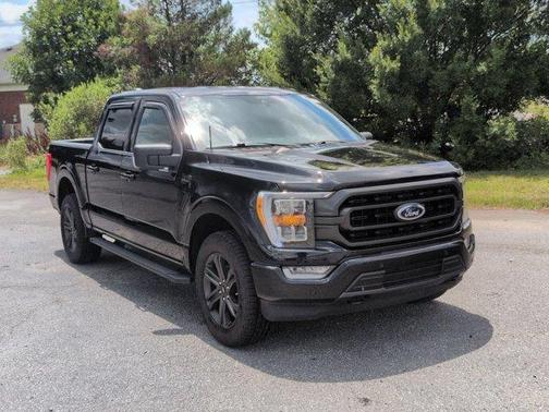 Black Metallic 2022 Ford F-150 XLT
