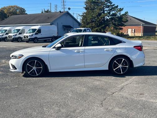 2024 Honda Civic TOURING