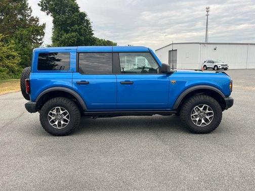 Blue Metallic 2025 Ford Bronco Badlands