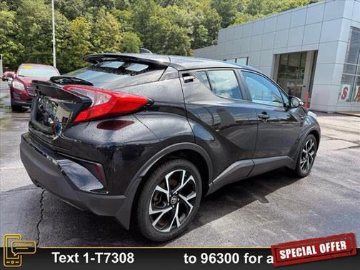 2022 Toyota C-HR XLE