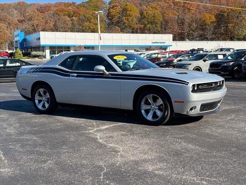 2021 Dodge Challenger SXT
