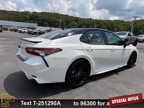 2024 Toyota Camry Hybrid SE