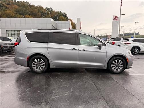 2021 Chrysler Pacifica Hybrid Touring L