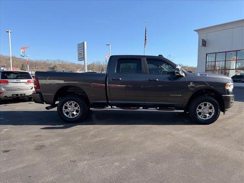 2023 RAM 2500 Laramie Crew Cab 4x4 6'4' Box